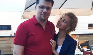 Христина Асмус готується народити чоловікові сина