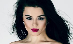 Гросу заперечує, що лягала під ніж пластичного хірурга