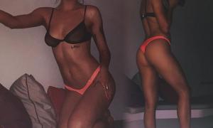 Донька Алека Болдвіна влаштувала собі імпровізоване дефіле у спідньому