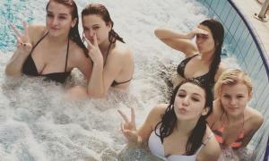 Дівчинка з України у складі герлз-бенду підкорює світ