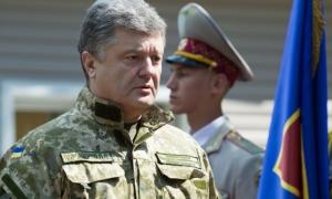 Порошенко: Немає братніх народів під час війни. Є єдиний український народ, який прагне в Європу