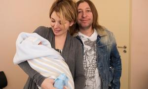 Дружина покинула учасника гурту «Би-2» заради стиліста