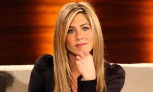 Дженніфер Еністон вкотре приписали вагітність