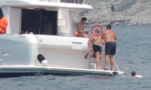 Російський патріарх з голим торсом відпочив на яхті за 680 тисяч євро