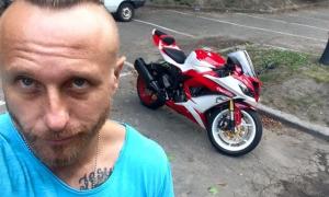 У лікарні помер репер Ларсон, якого збив джип