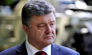 Порошенко запевнив, що мобілізації поки що не буде 