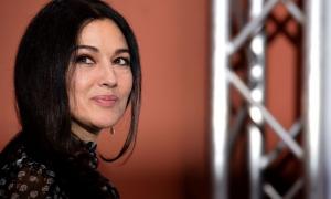 Моніці Беллуччі радять лягти під ніж