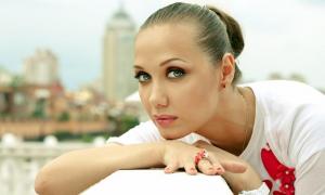 Євгенія Власова хоче піти з шоубізу, щоб її не мучила совість