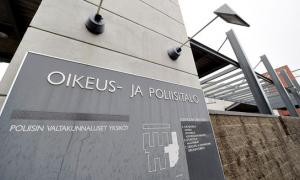 Мешканця Фінляндії, який кинув «коктейль Молотова» в двері центру прийому біженців, засудили до року позбавлення волі