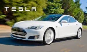 Tesla відкликає 90 тисяч електромобілів Model S