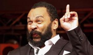 Французького коміка заочно засудили до двомісячного ув’язнення за антисемітизм