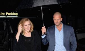 Охоронець Адель підкорив серця користувачів Інтернету