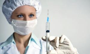 У Нововолинську батьки вимагають припинити вакцинацію від поліомієліту