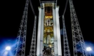 Франція запустила ракетоносій Vega з українським двигуном