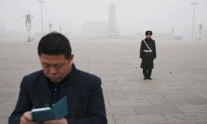 У Пекіні через смог оголошено найвищий рівень небезпеки