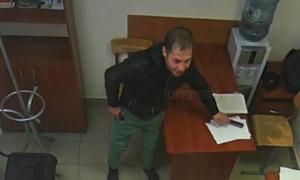 Росіянин вкрав у поліцейського телефон під час допиту