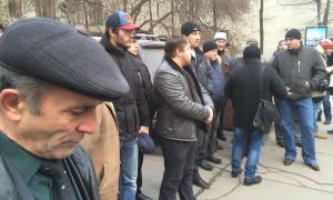 Біля будівлі Адміністрації Президента Росії в Москві проходить акція протесту далекобійників