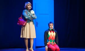 Марія Бурмака зіграла маму Санти та вчительку караоке
