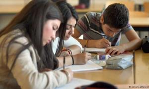 Німеччина найняла 8500 вчителів для дітей біженців