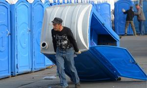 Калінінградський пенсіонер вкрав біотуалет заради новорічного подарунка родині