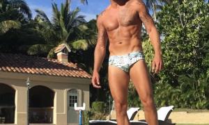 Рікі Мартін похвалився своїм тілом