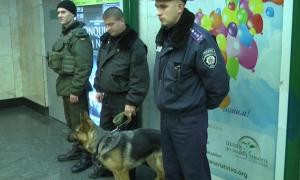 У Києві затримали «жартівника», який «замінував» кілька станцій метро