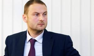 Аксьонов запідозрив свого підлеглого у створенні шахрайських груп у Криму