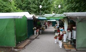 Квітковий ринок Луцька пропонують перенести