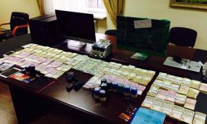 Фіскальна служба викрила «конвертцентр» з обігом понад 180 млн грн