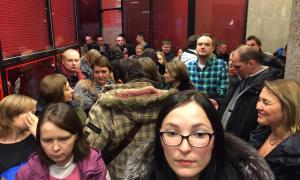 У Росії позичальники банку «Дельтакредит» влаштували акцію протесту
