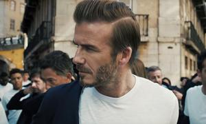 Виробник одягу H&M показав десятки двійників Бекхема