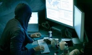 Хакери опублікували контакти 20 тисяч співробітників ФБР