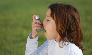 Парацетамол під час вагітності підвищує ризик астми у майбутньої дитини