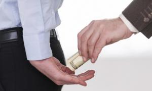 Детективи НАБУ проводять широкомасштабну операцію на Тернопільщині