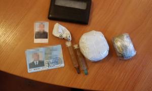 Керівник виправної колонії постачав засудженим наркотиками