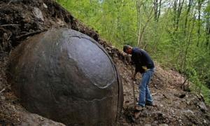 Боснійські археологи знайшли велетенську кам’яну сферу