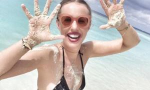 Пляжне фото Ксенії Собчак злякало користувачів Мережі
