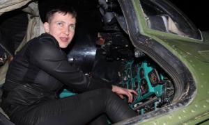 Савченко сіла за штурвал бойового вертольота в зоні АТО