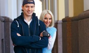 Лєра Кудрявцева запідозрила чоловіка у зраді
