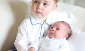 Британська принцеса Шарлотта затьмарила свою прабабусю на її ювілеї
