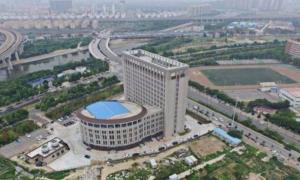 У Китаї ненавмисно побудували університет у вигляді гігантського унітаза (фото)

