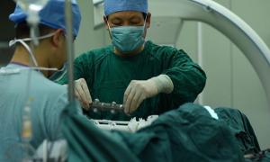 Китайські медики пересадили хребет, надрукований на 3D-принтері