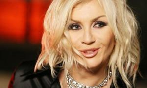 Ірина Білик розчулила фанатів милим фото з сином

