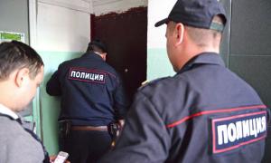 У відділі поліції в російському Санкт-Петербурзі знайшли повішеним безрукого інваліда