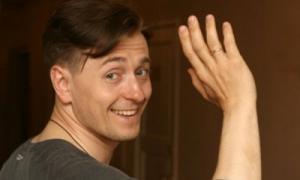 Сергій Безруков показав новонароджену дочку
