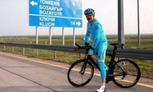 Прем’єра Казахстану оштрафували за велоїзду по автомагістралі
