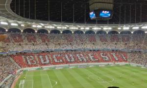 Вболівальники румунського «Динамо» жорстоко «потролили» фанатів бухарестської «Стяуа» (відео)
