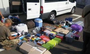 Автозапчастини, планшети, ноутбуки та комплектуючі до пральних машин намагались переправити на окуповану територію
