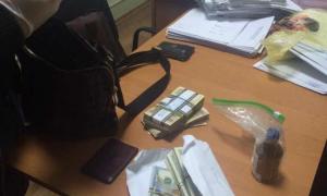 На Київщині затримано на хабарі трьох прокурорів