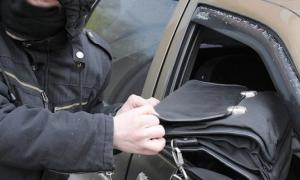 У львівського підприємця з автомобіля викрали понад мільйон гривень